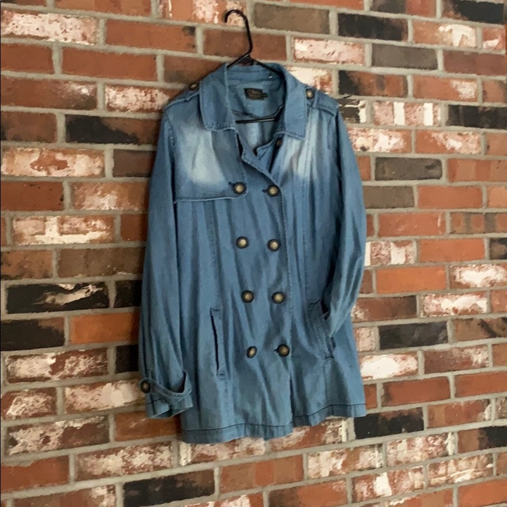 Denim jacket - super cute!